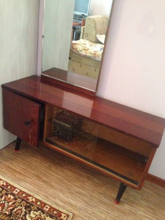 Трюмо с зеркалом, фотография 2