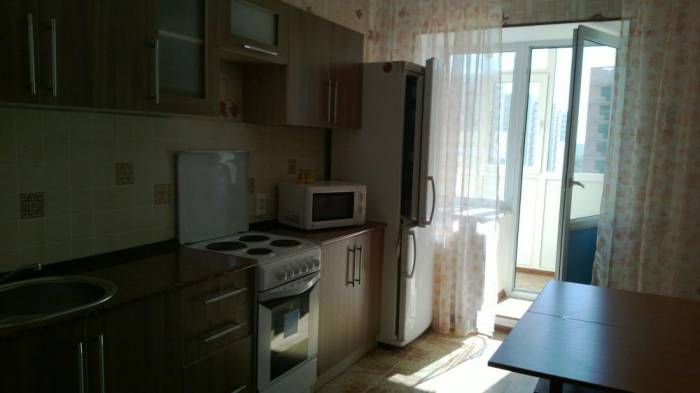 2 ком. кв. на Жумабаевне, фотография 2