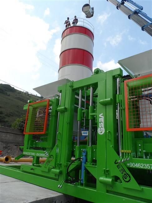 Оборудование для производства брусчатки, фотография 1