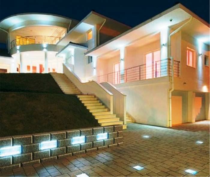 Наружная реклама в Астане, вывески, билборды, мониторы, банера, фотография 3