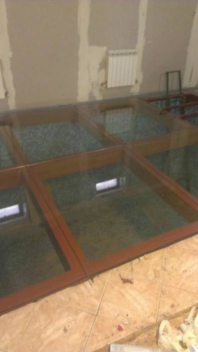 Стеклянные навесы, козырьки, входные группы, приямки, фотография 4