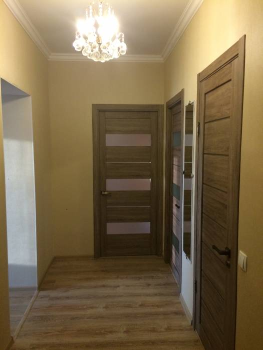 Обменяю 2-х. на 3-4 ком левый берег, Сауран, фотография 1