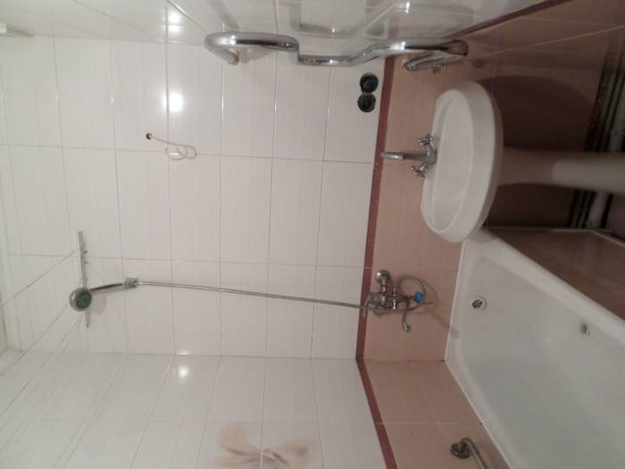 продам 2 комнатную квартиру, мкр Орбита3, фотография 1