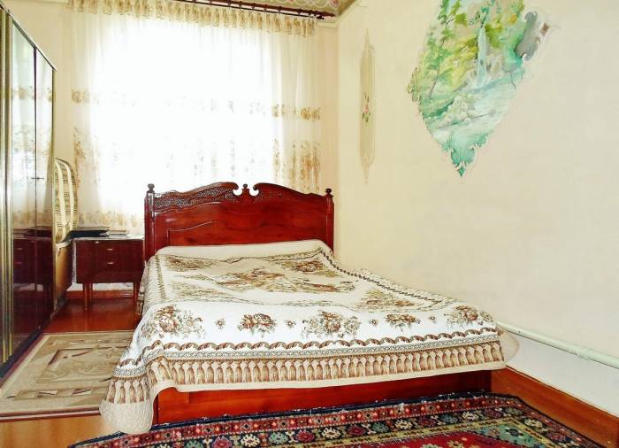 •	Продадим или обменяем два отдельно стоящих, благоустроенных дома, на участке 10 соток., фотография 4