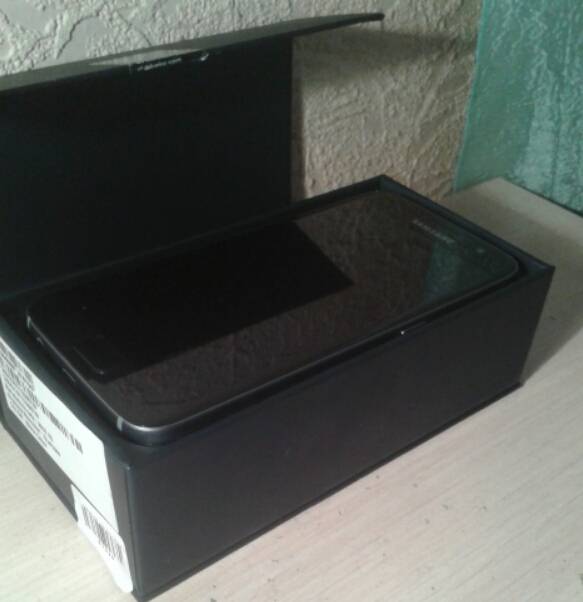 Samsung Galaxy S7; 32 Gb; В идеальном состоянии, фотография 2