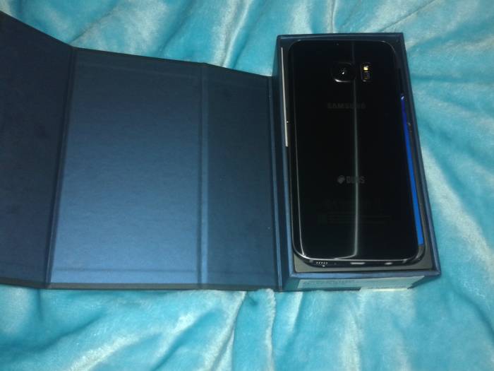 Samsung Galaxy S7; 32 Gb; В идеальном состоянии, фотография 3