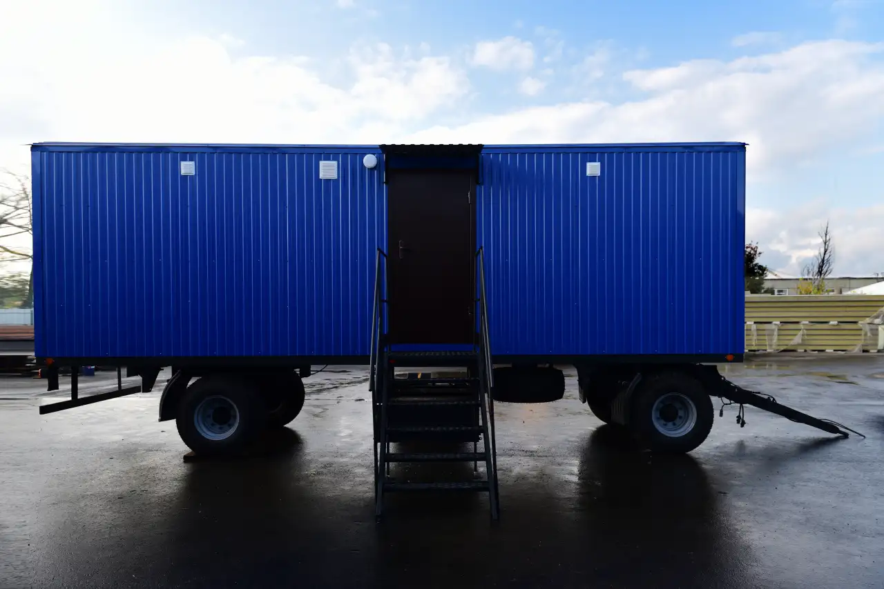 Вагон дом на прицеп шасси сауна с душевой 8 м, фотография 4