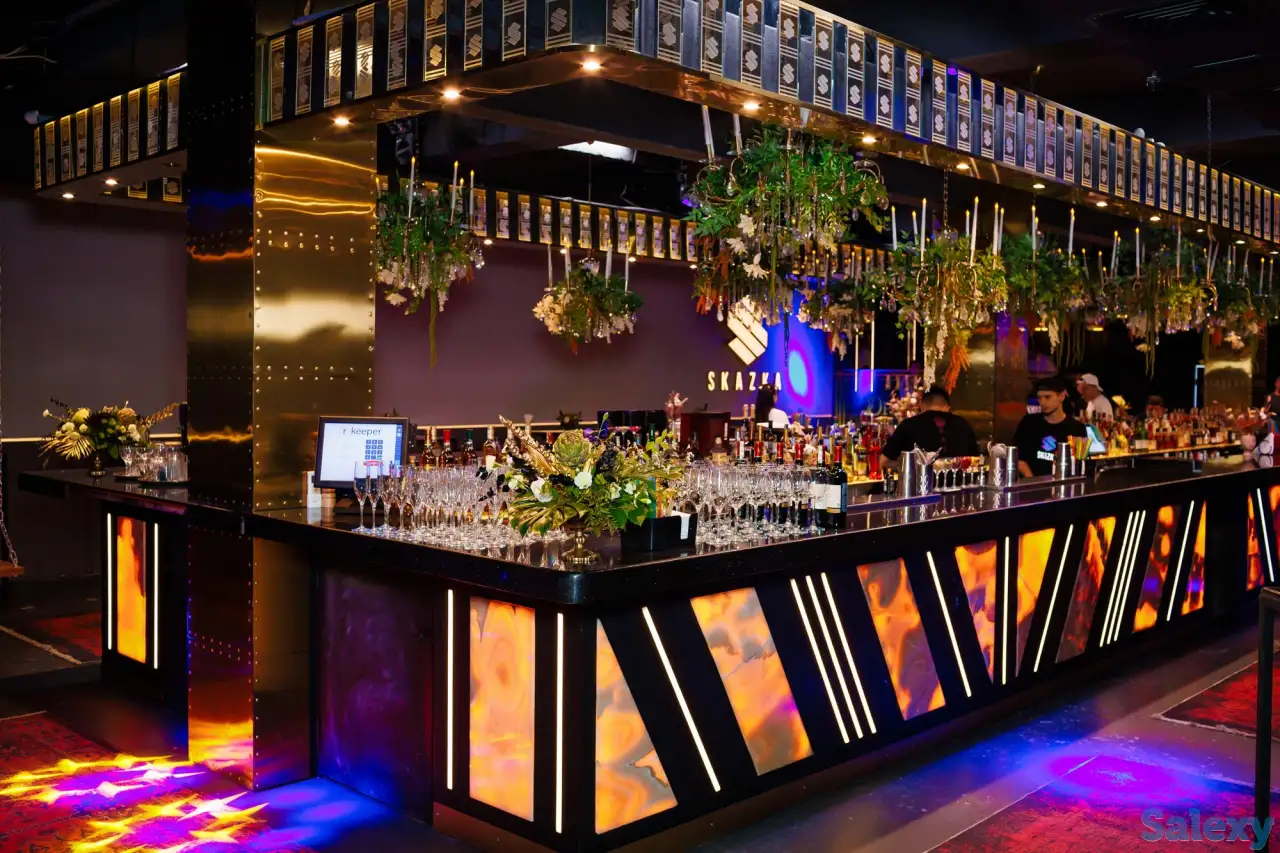 ПРОДАЁТСЯ ГОТОВЫЙ ДЕЙСТВУЮЩИЙ БИЗНЕС - БАР, Достык 104, фотография 1