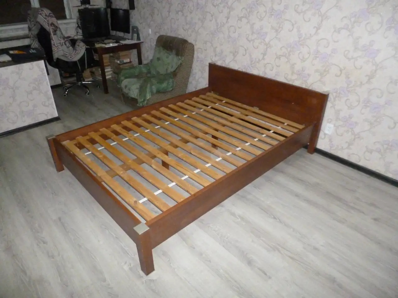 Кровать двуспальная, фотография 3