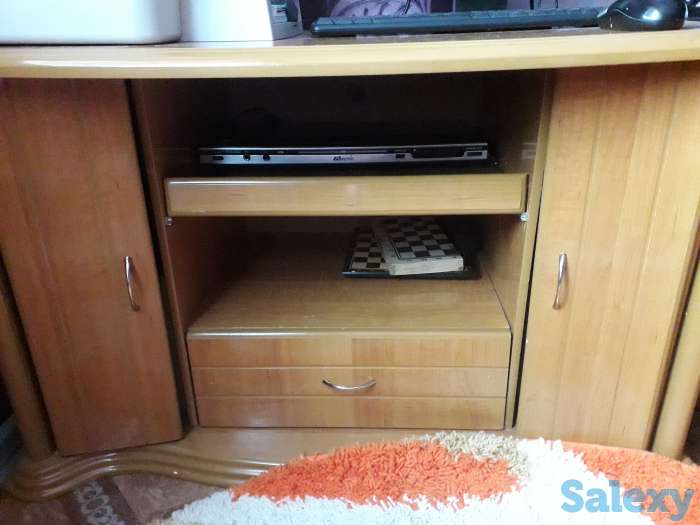 Продам тумбу под телевизор, фотография 1