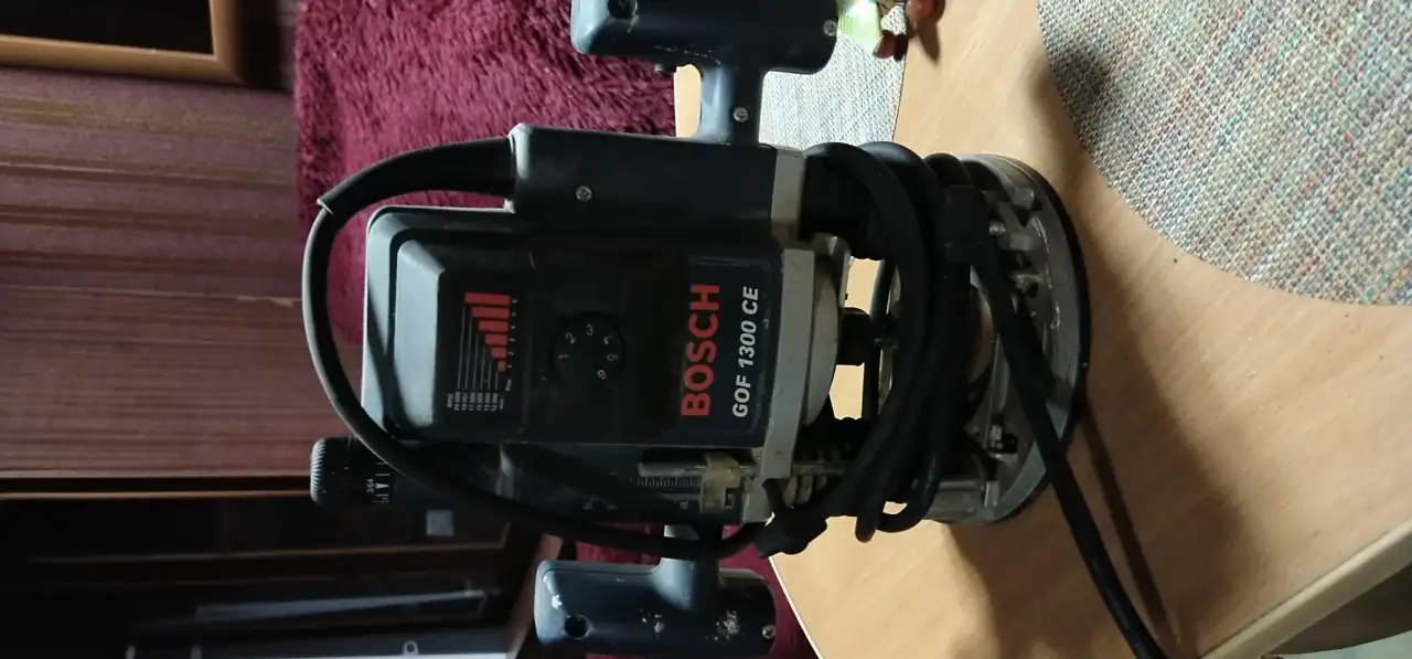 Продам фрейзерную машину Bosch gof 1300 ce в хорошем состоянии, фотография 1