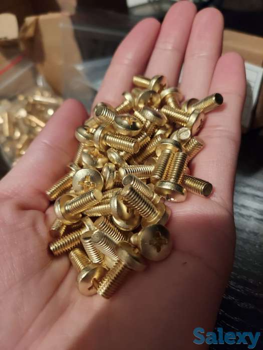 Винты латунные с полукруглой головкой DIN 7985, фотография 1