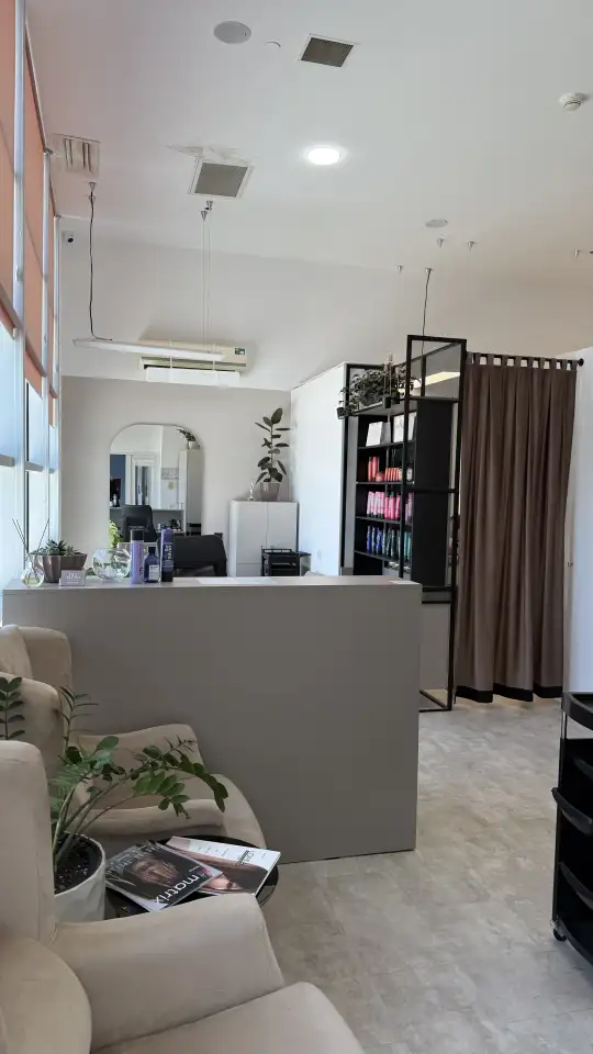 Действующий салон красоты, фотография 2