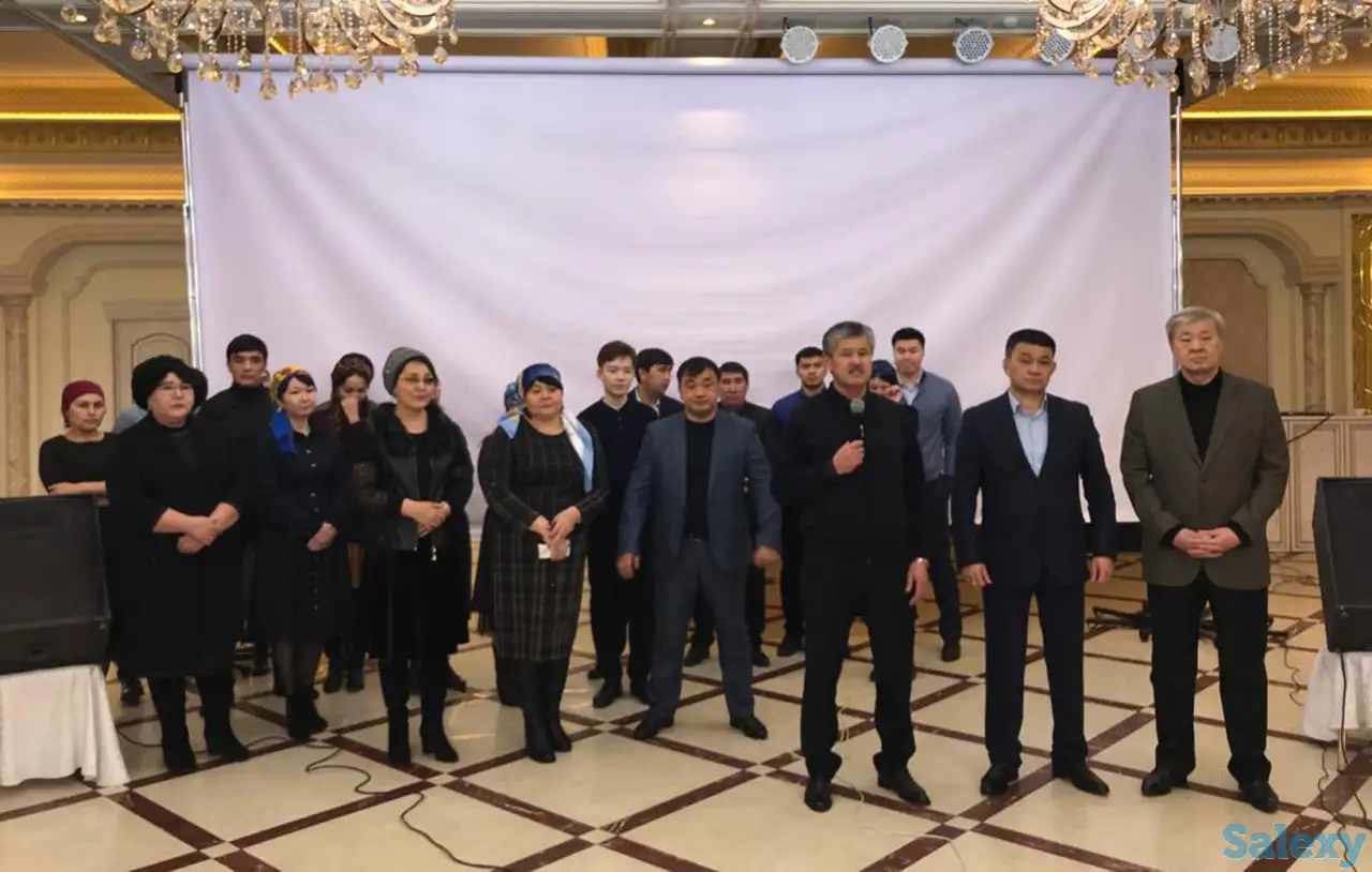 Ведущие, режиссёры, сценаристы, дикторы на казахском русском языках на Еске алу поминки, проектор большой 6 м. экран, фотография 3