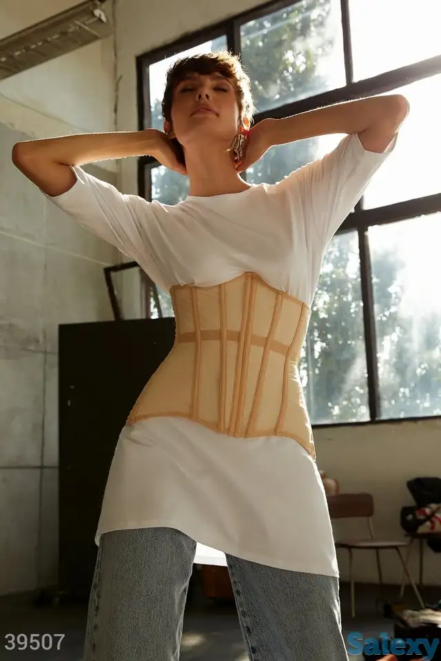 Корсет на шнуровке, фотография 1