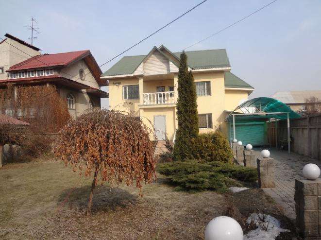 Особняк в 3 уровня, площадь 467кв.м., фотография 1