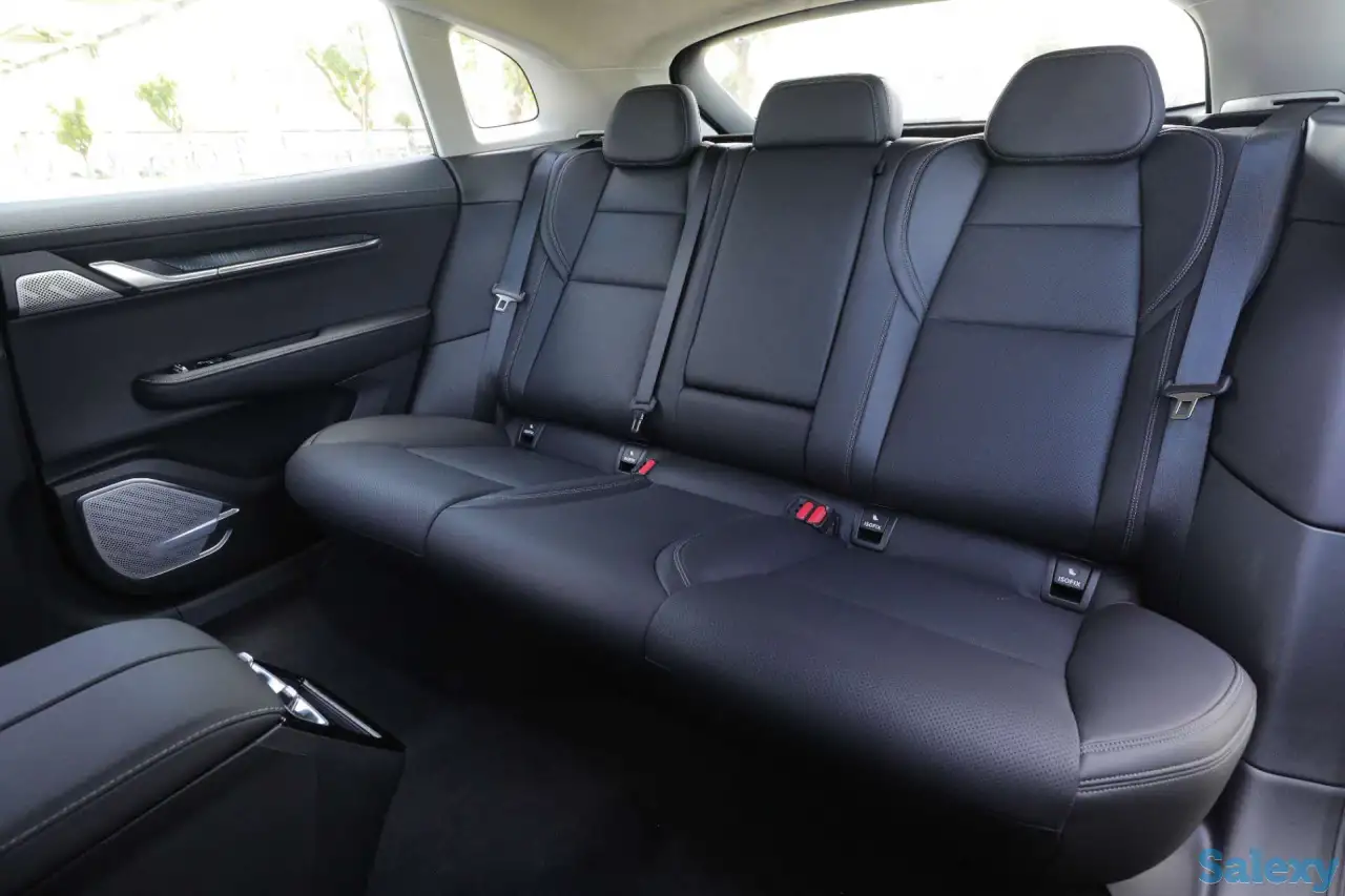 Электроавтомобиль ZEEKR 001, фотография 4