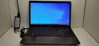 Ноутбук Samsung NP300E5Z, фотография 1