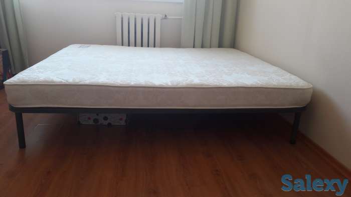 продам кровать с матрасом, фотография 1