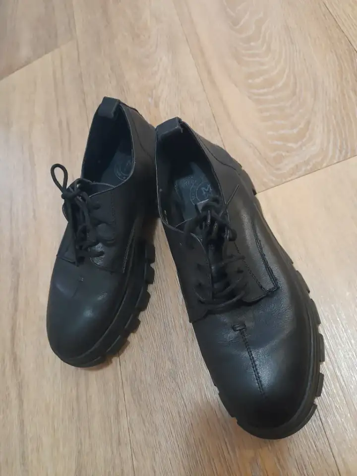 Женская обувь, фотография 1