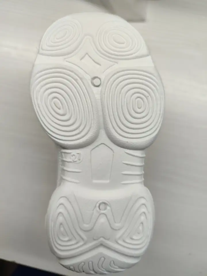 Зимние сапожки для девочки, фотография 4