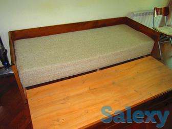 Отдам бесплатно для нуждающим раскладной диван-тахту 