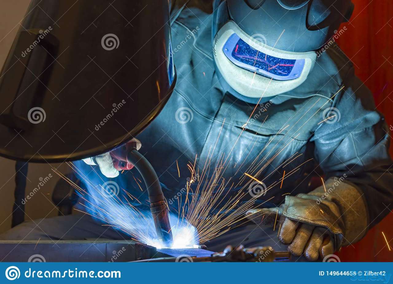 требуются газоэлектросварщики и резчики, фотография 1