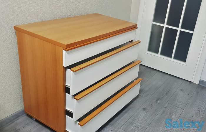 Продам тумбу с выдвижными ящиками, функциональная, цвет белый + бук в отличном состоянии, фотография 4