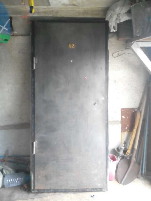 Продам железную дверь цвет, фотография 1