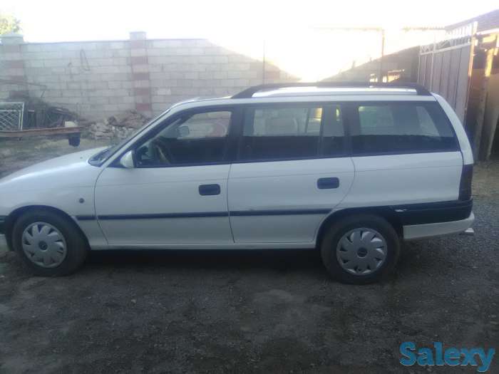 Машина жакси жагдайда Opel Astra, фотография 4