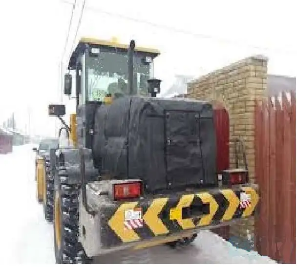 Пошив утеплитель капота для спец техники, фотография 1