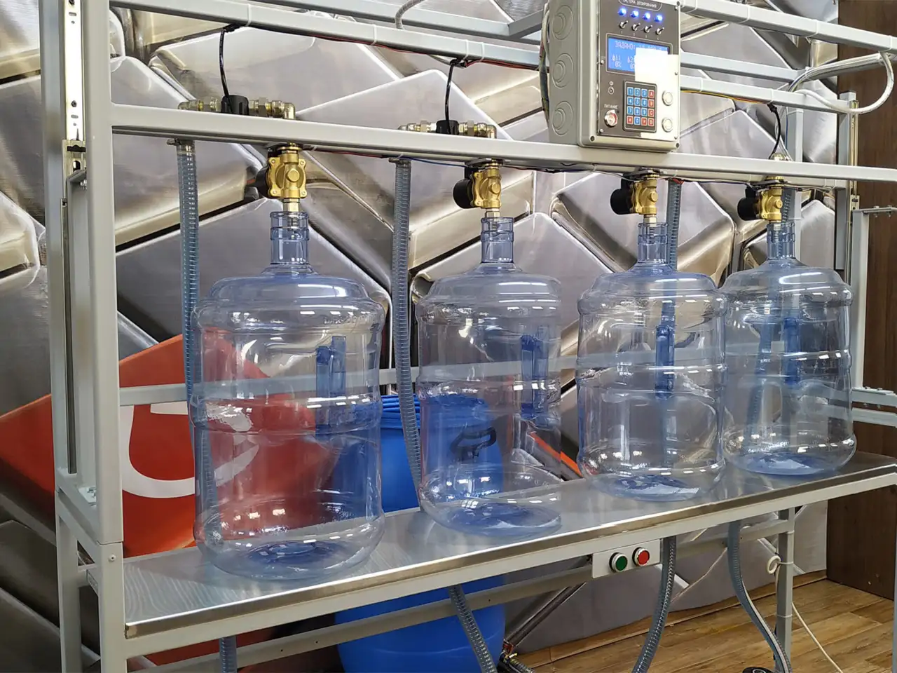 Установка розлива жидких продуктов, фотография 6