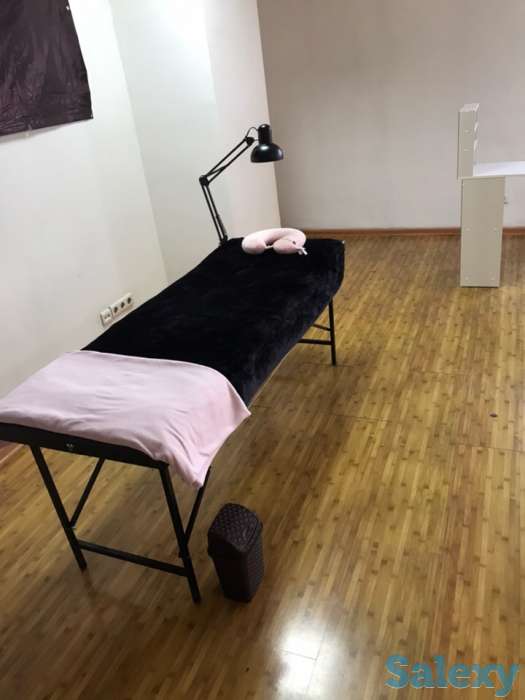 СРОЧНО сдается в аренду маникюрный столик тг), фотография 1