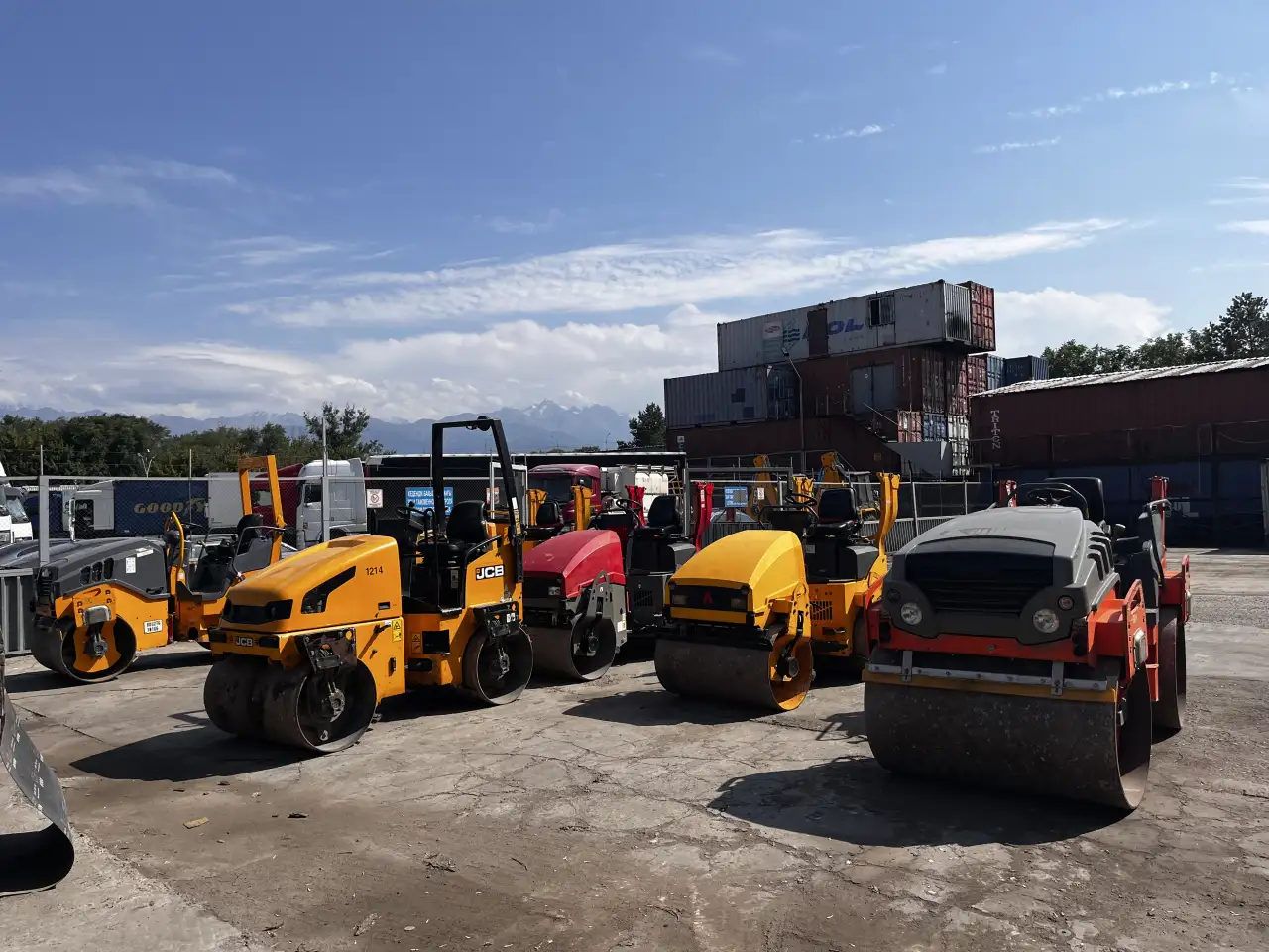 услуги аренда дорожного катка, фотография 1