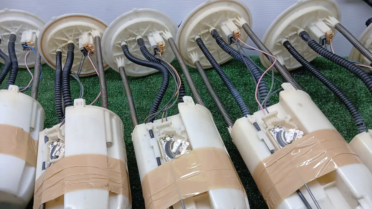 Бензостанция Toyota TundraSequoia, фотография 1