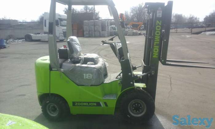 Вилочный погрузчик, фотография 2