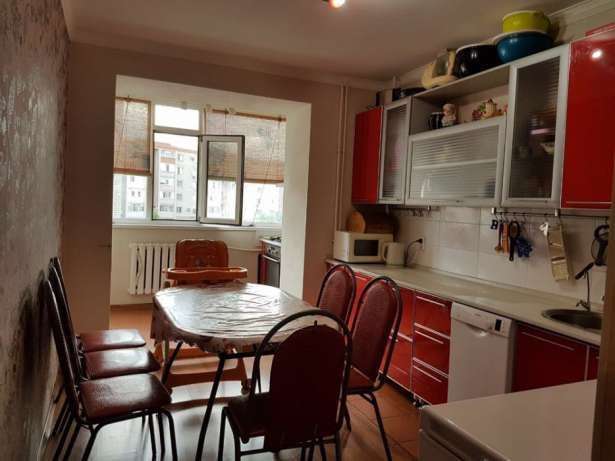 Продам квартиру (3 комнаты), Район Болашак, фотография 3