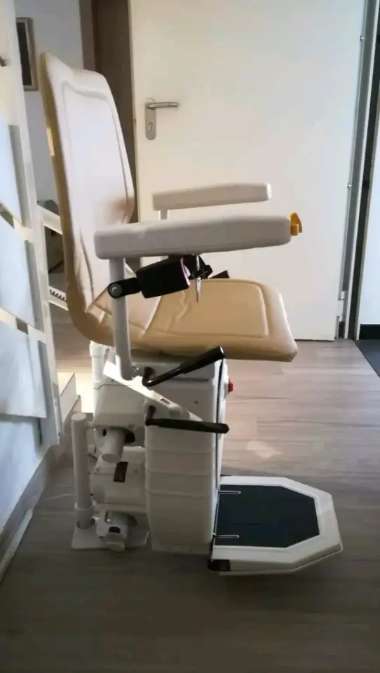 Стульчиковый инвалидный подъемник, фотография 3