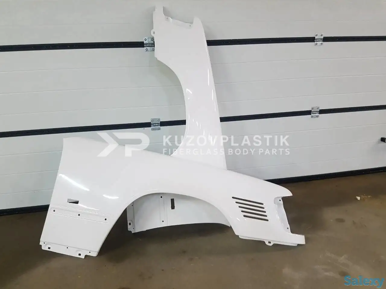 Крыло на Мерседес Е W124 из стеклопластика., фотография 1