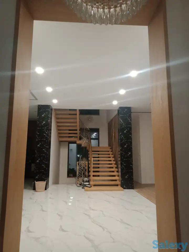 Лестницы, двери , мебель, фотография 3