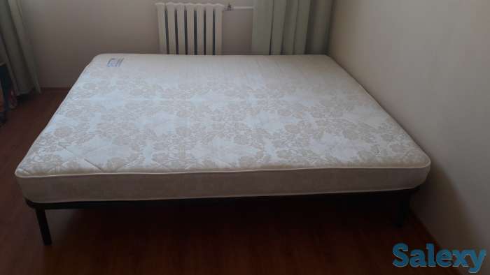 продам кровать с матрасом, фотография 2