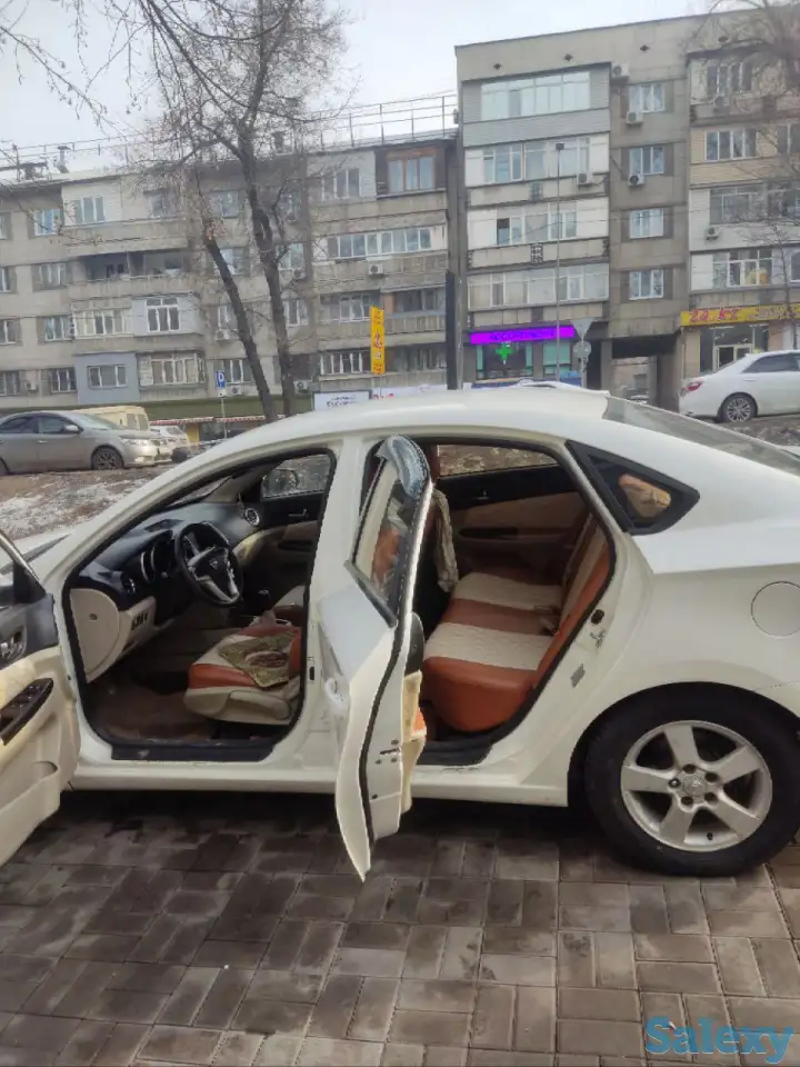 Changan Eado, фотография 2