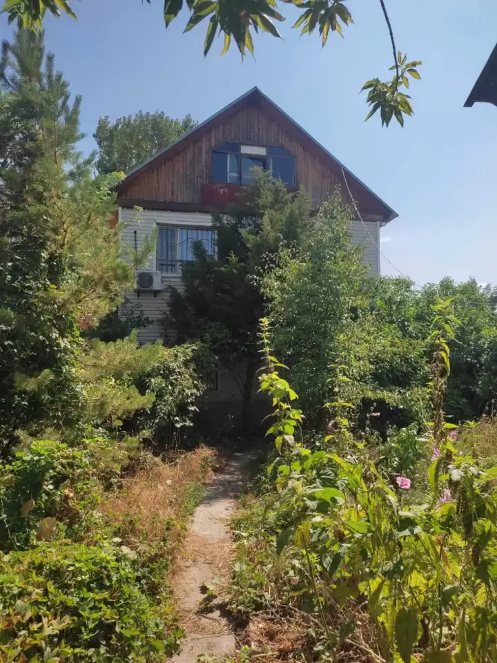 Предлагаю вашему вниманию двухэтажный кирпичный дом в микрорайоне Думан., фотография 1