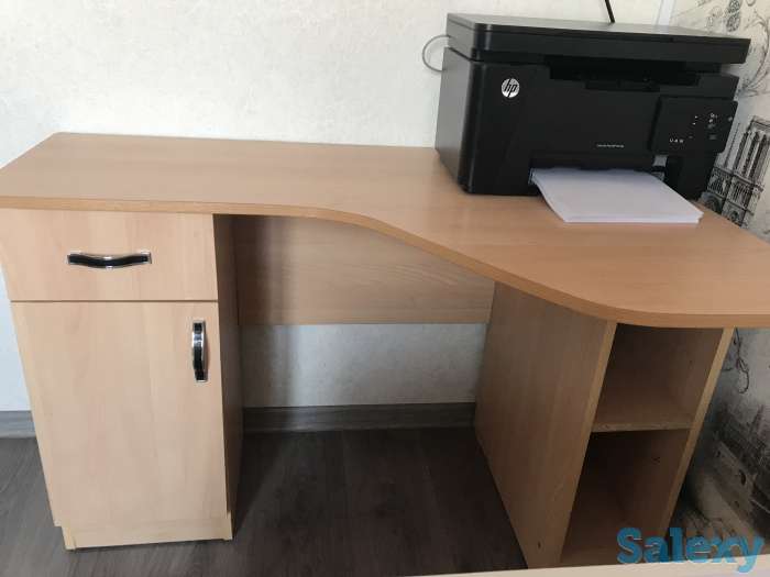 Продаю стол  В хорошем состоянии  Размер 110*70, фотография 3