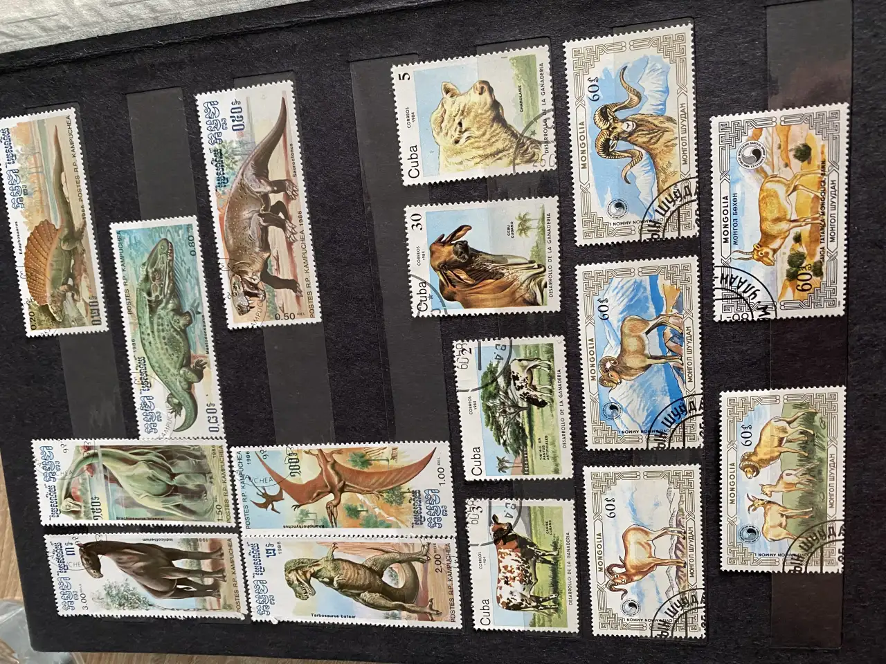 Почтовые марки, фотография 1