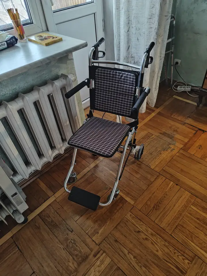 продам мобильное кресло, фотография 1
