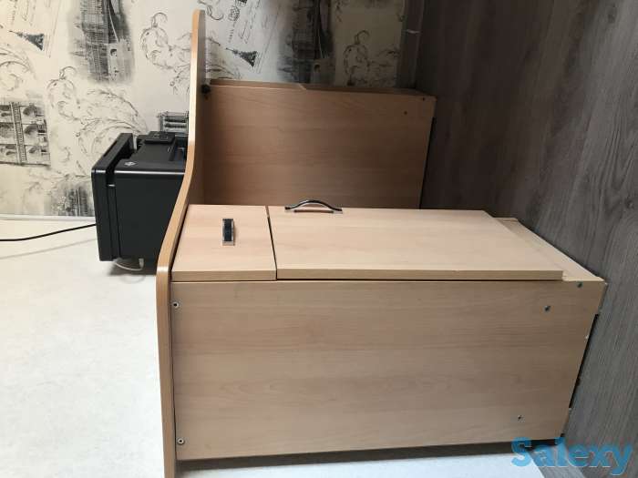 Продаю стол  В хорошем состоянии  Размер 110*70, фотография 1