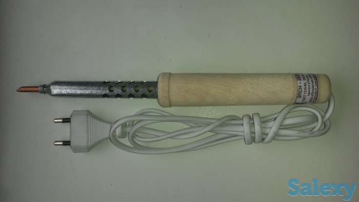 Паяльник электрический с деревянной рукояткой.Мощность: 25вт Напряжение питания: 220в, фотография 1