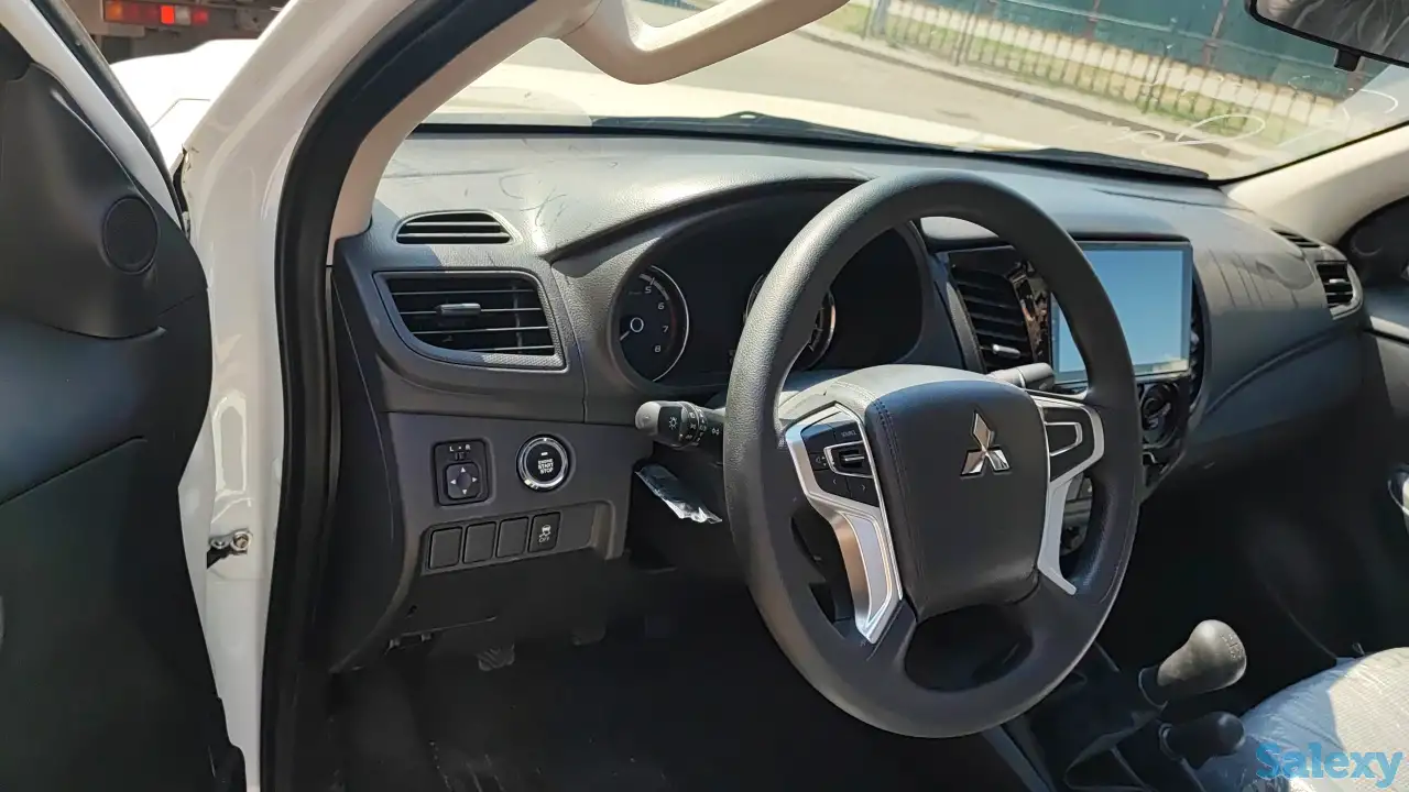 Продам,авто Mitsubishi L200, фотография 4