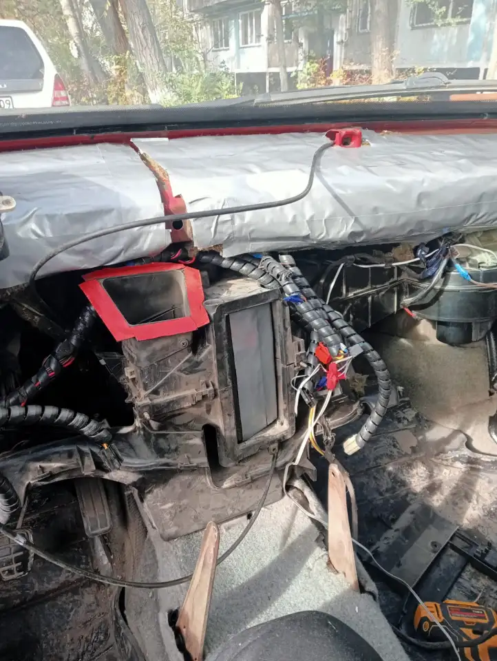 Продаю машину Volkswagen Passat, фотография 4